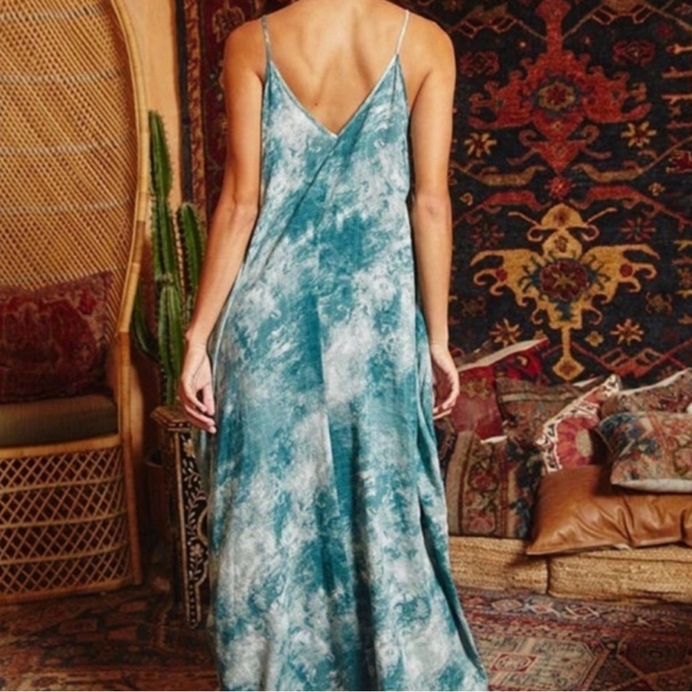 BUCKETLIST Blue Green Tie Dye Pocket Maxi Dress - Picture 4 of 5